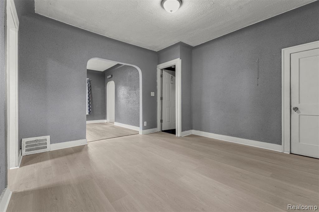 8889 Lane Street, Detroit, MI 48209 — Photo 12