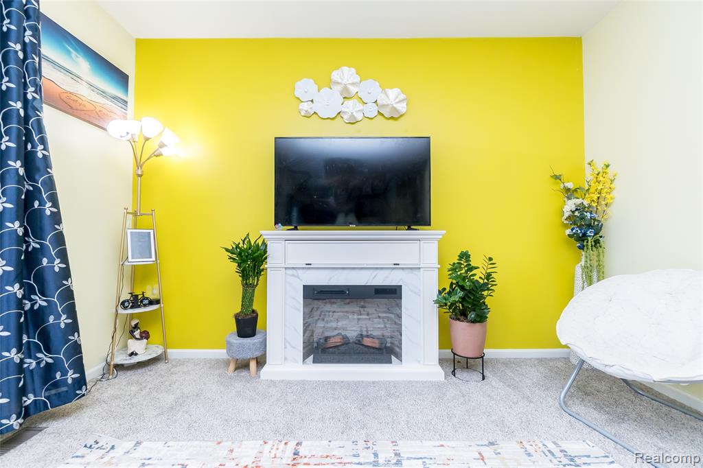 51224 Luke Lane, Novi, MI — Photo 15