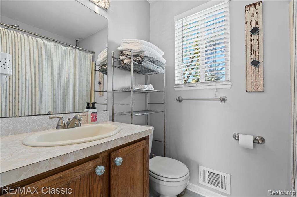 10979 Milford Road, Holly, MI 48442 — Photo 17