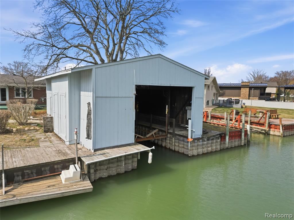 49750 Nautical Drive, Chesterfield, MI 48047 — Photo 33
