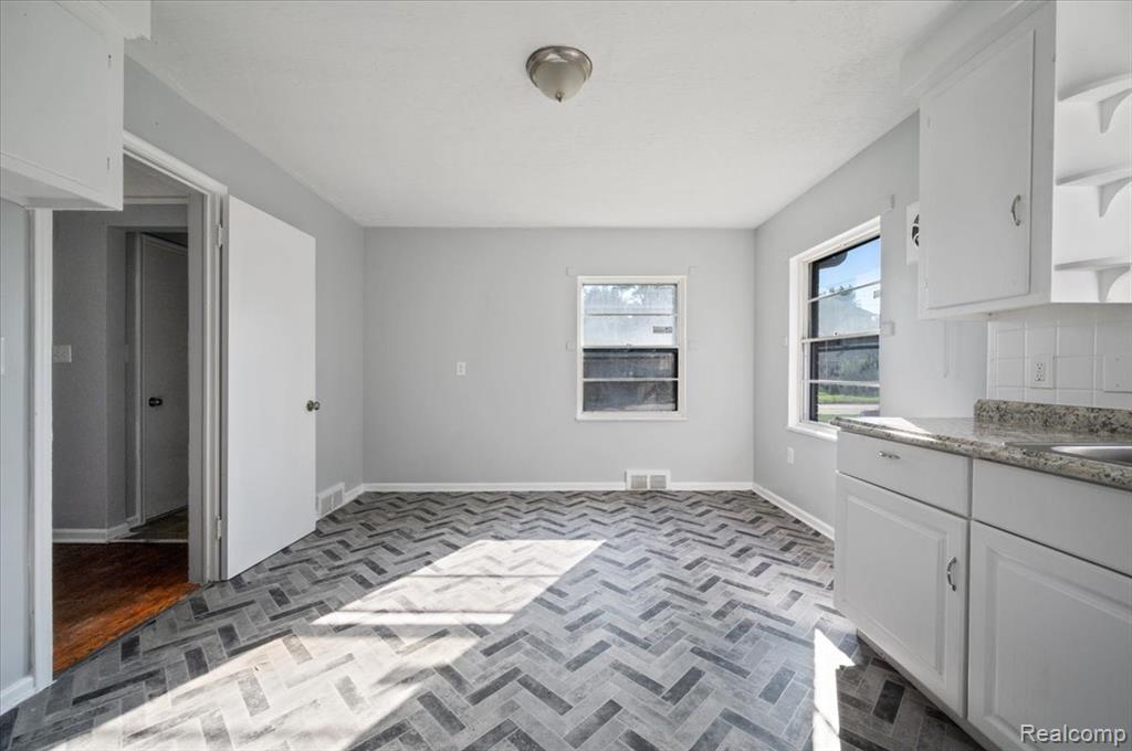 5500 Chalmers Street, Detroit, MI 48213 — Photo 6
