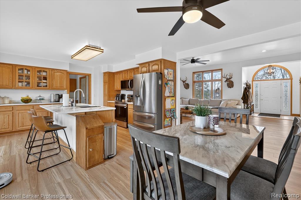 10310 Sharp Road, Swartz Creek, MI 48473 — Photo 8