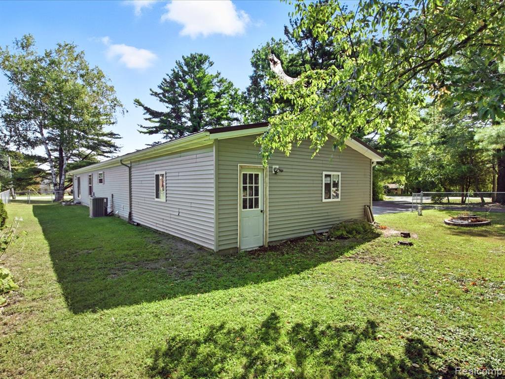 4996 Lakeshore Road, Lexington, MI 48450 — Photo 31