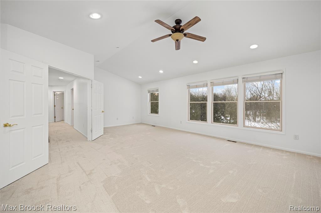 6901 Reed Court, West Bloomfield, MI — Photo 44