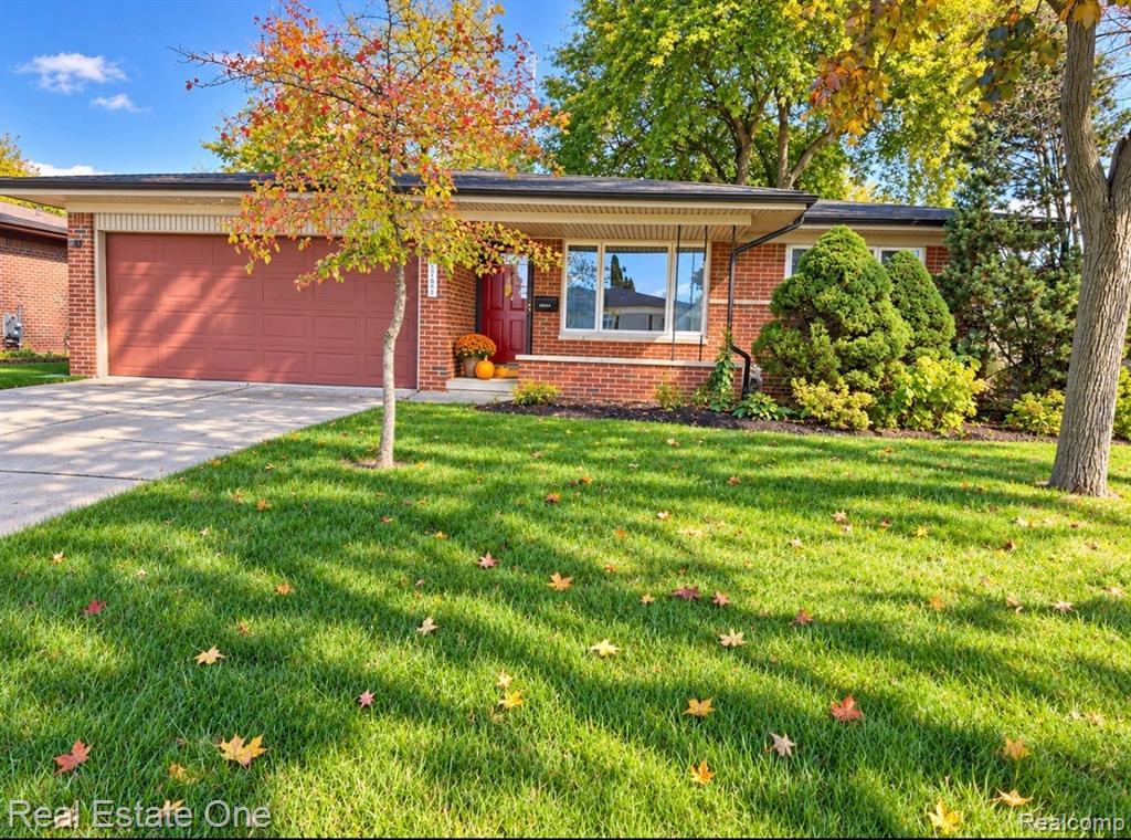 36424 Clifford Drive, Sterling Heights, MI 48312