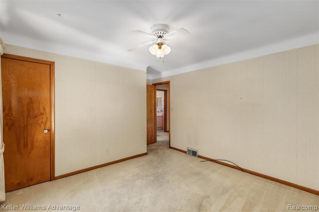 7320 Colonial Street, Dearborn Heights, MI 48127 — Photo 16