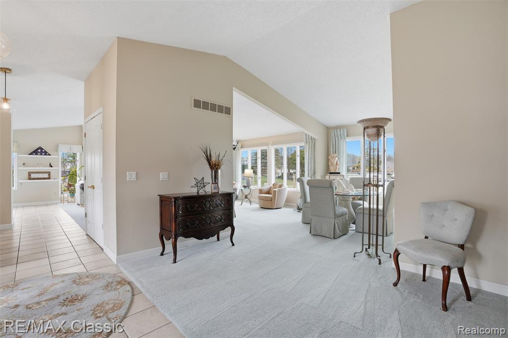 4871 Winewood Lane, Commerce Twp, MI 48382 — Photo 14