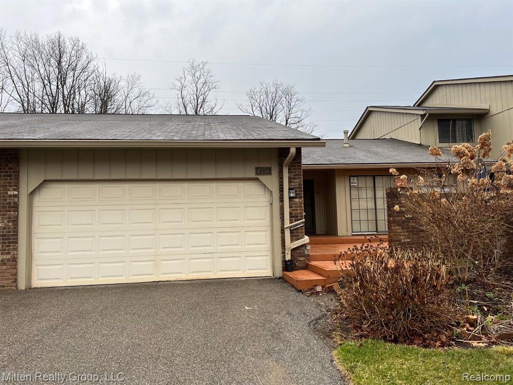4356 FOXPOINTE Drive, West Bloomfield, MI 48323 — front exterior