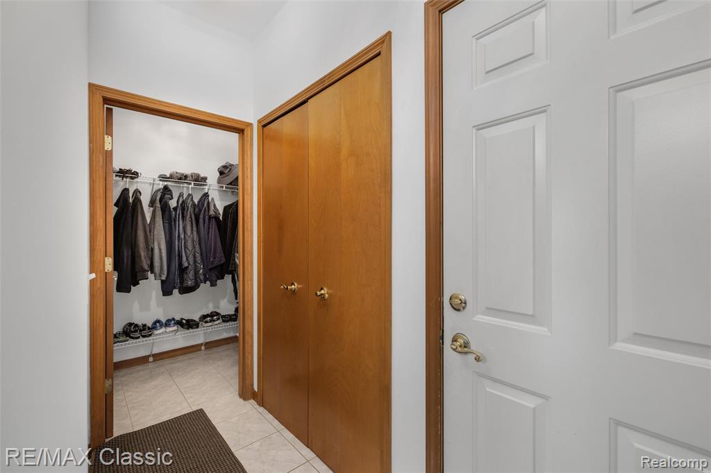 5922 Valley View Drive, Canton, MI 48187 — Photo 29