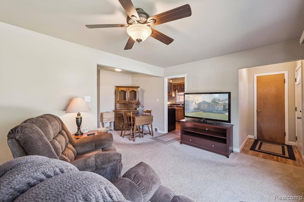 13121 Orchard Road, Southgate, MI 48195 — Photo 7