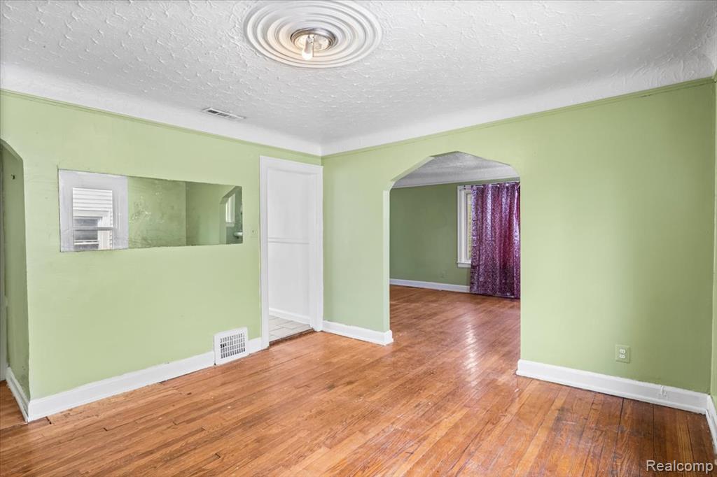 8306 Wisconsin Street, Detroit, MI 48204 — Photo 28