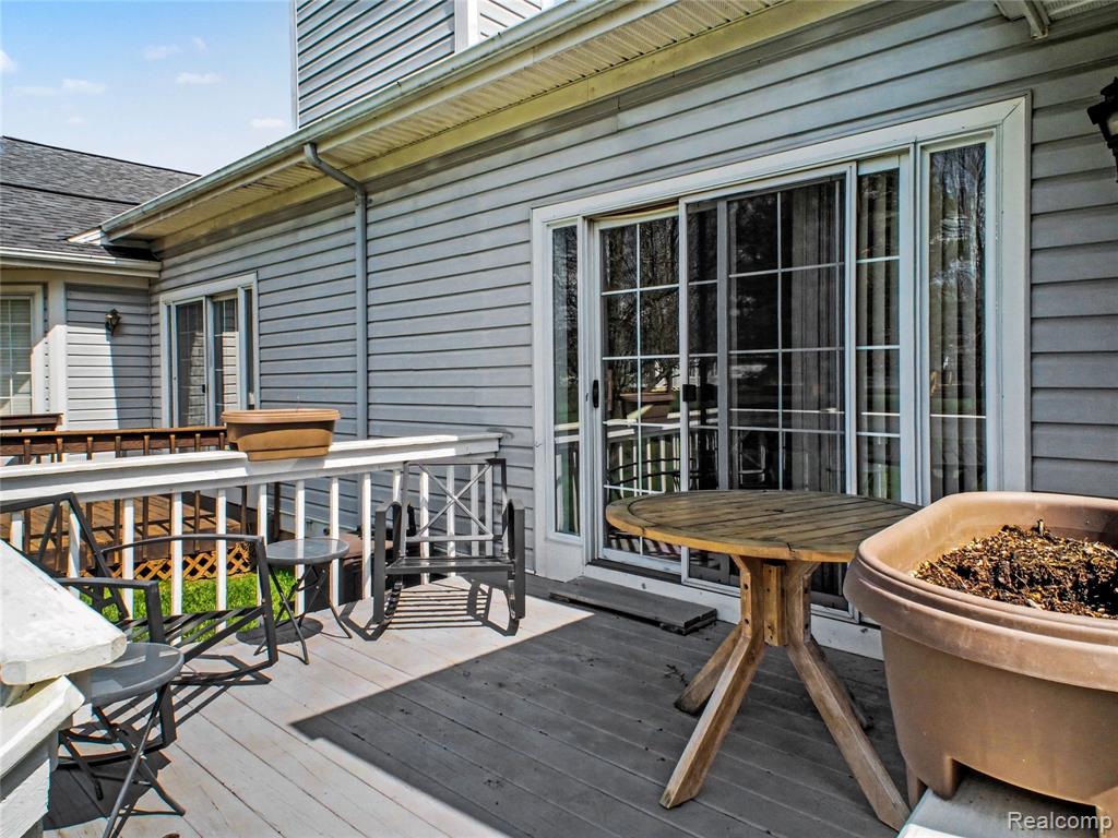 6356 Squire Lake Drive, Flushing, MI 48433 — Photo 16