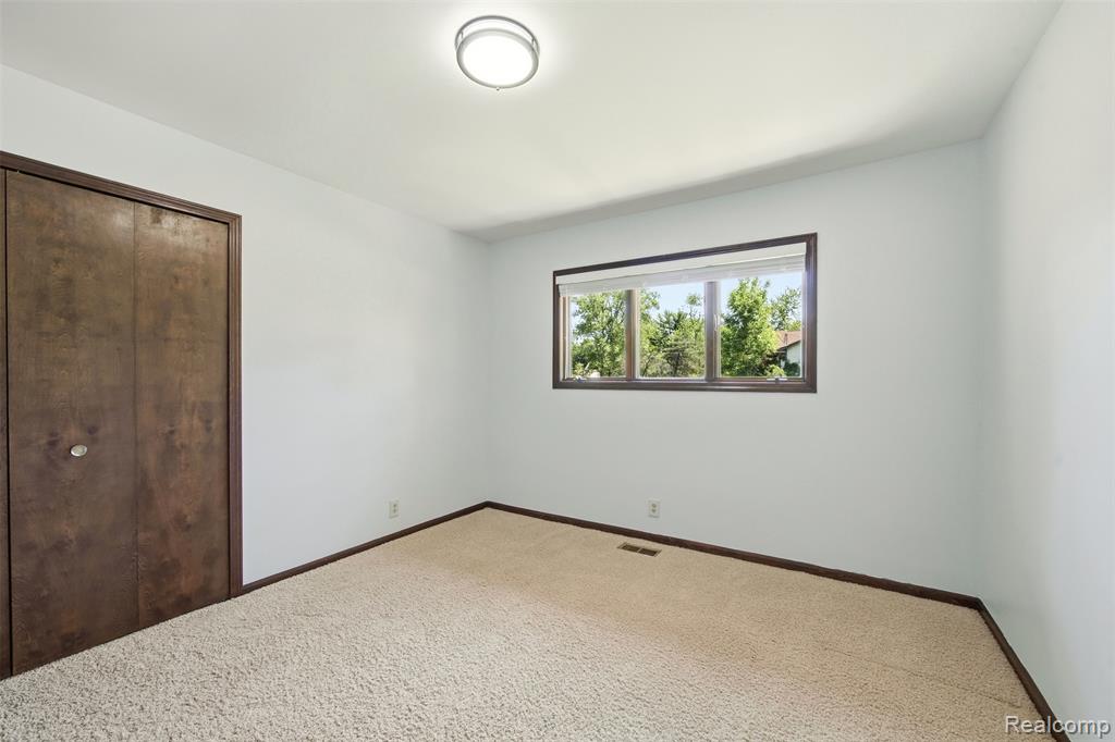 29940 29 Mile Road, Lenox, MI 48048 — Photo 19