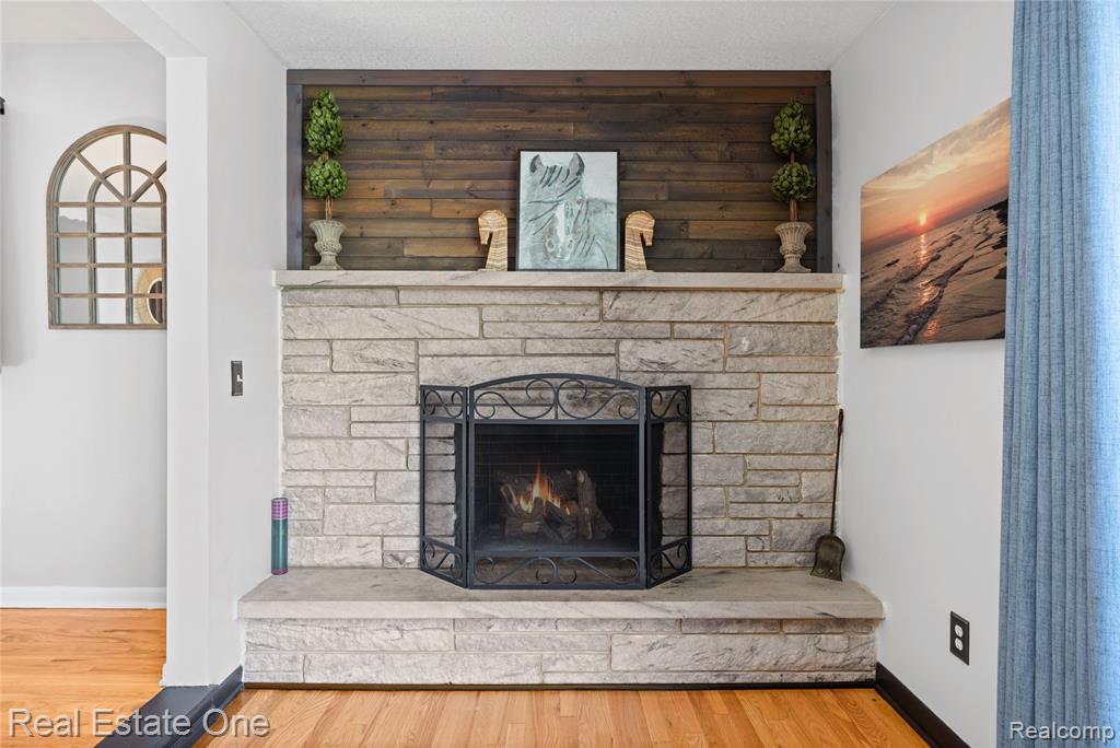 1825 Luneta, Commerce Twp, MI 48382 — Photo 4