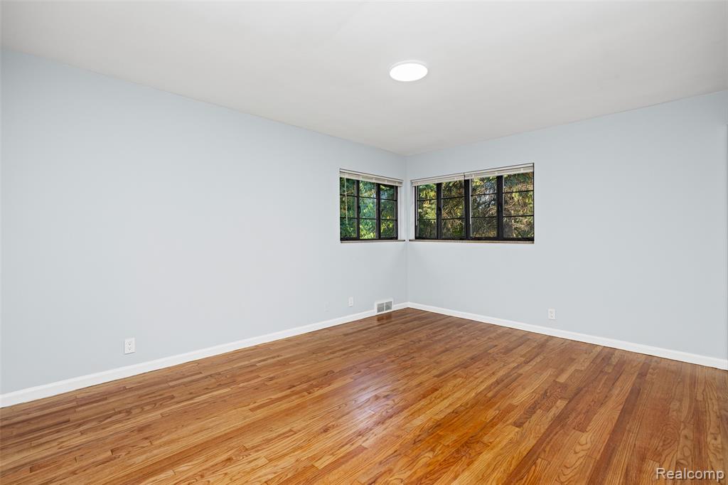 17240 Pontchartrain Blvd, Detroit, MI 48203 — Photo 31