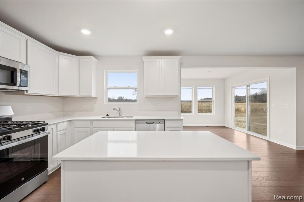 34427 Starling, Chesterfield, MI 48047 — Photo 4