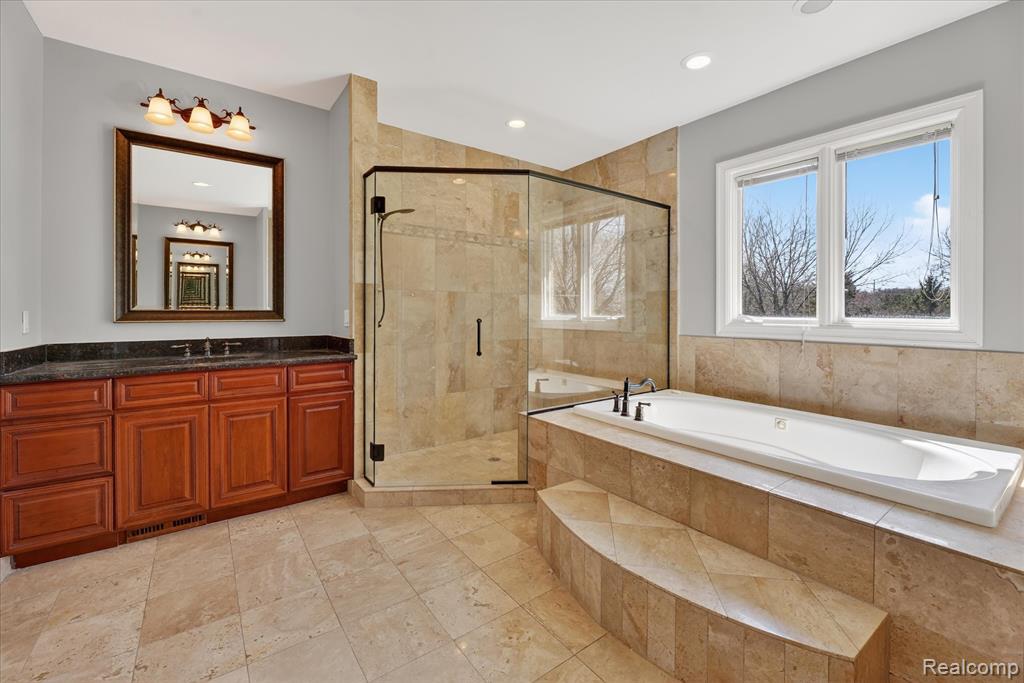 2591 Overbrook, Highland, MI — Photo 31