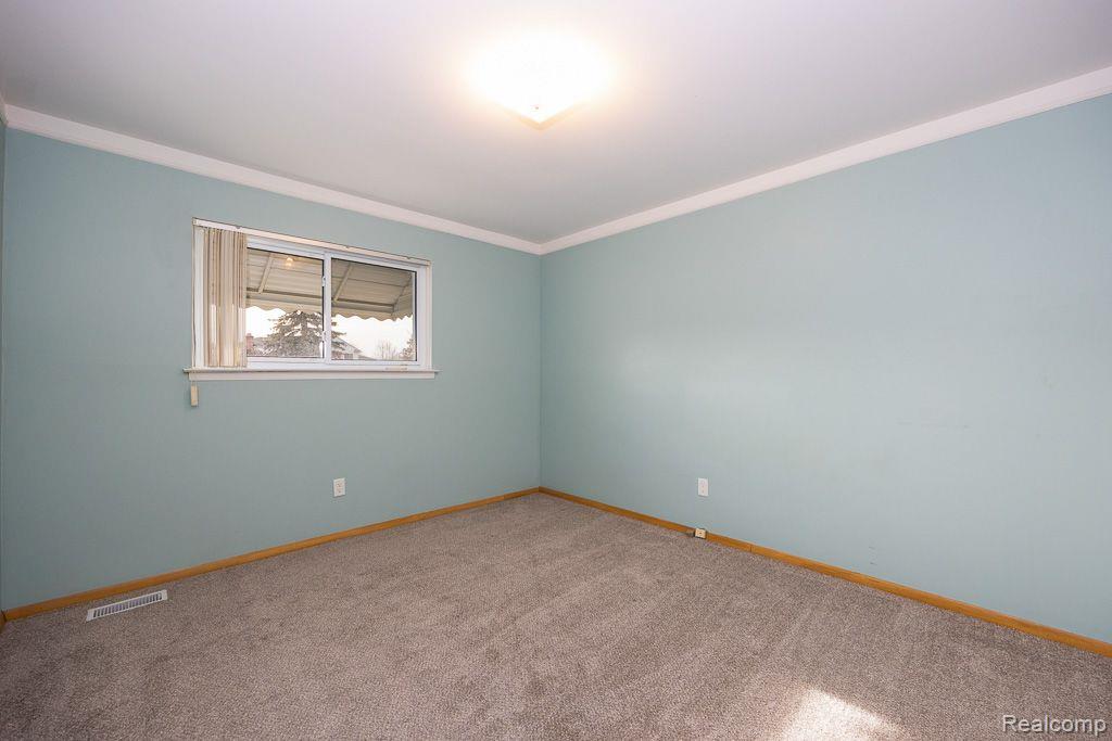 40137 WALTER Drive, Sterling Heights, MI 48310 — Photo 25