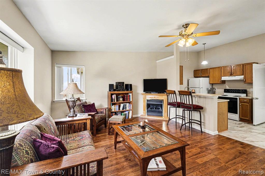 9358 Parkview Circle, Grand Blanc, MI 48439 — Photo 5