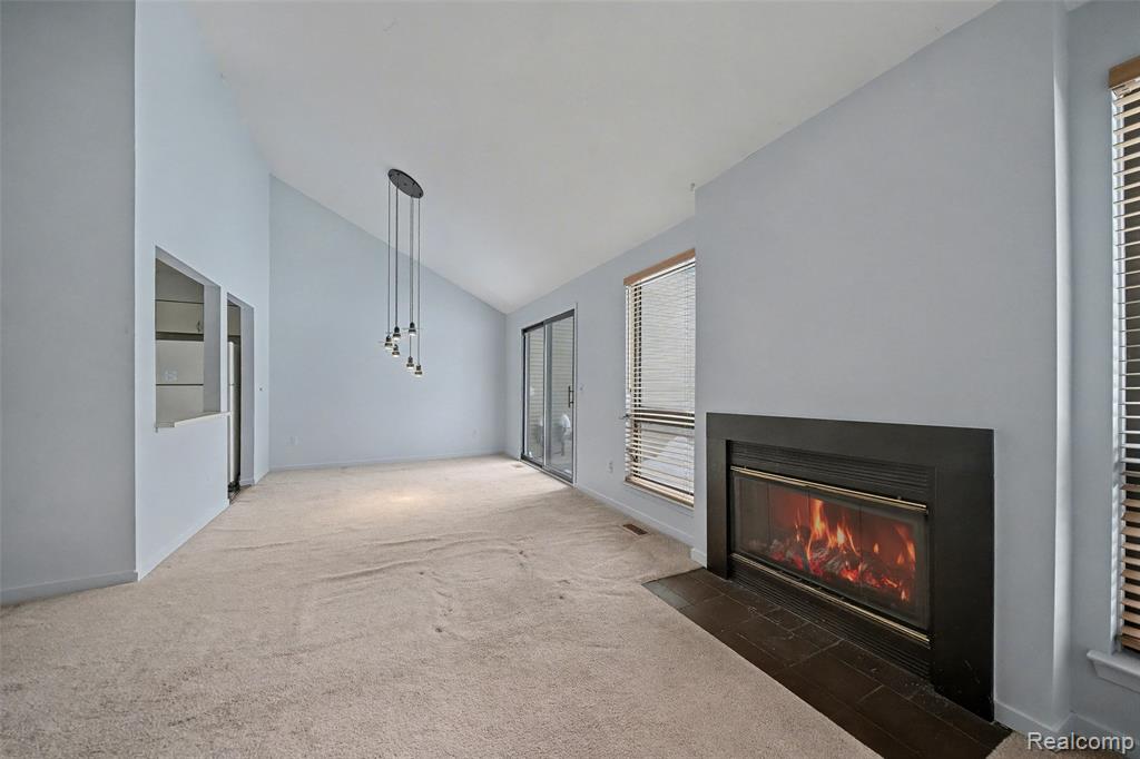 705 Preston Court, Rochester Hills, MI 48307 — Photo 9