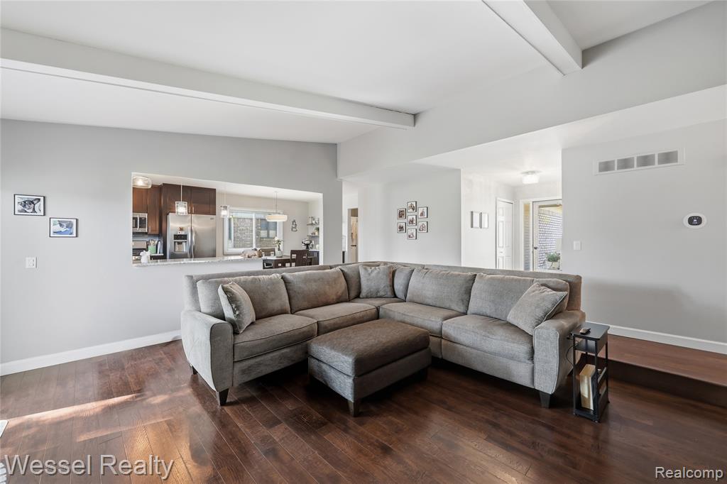 47400 Sanborn Drive, Macomb, MI 48044 — Photo 5