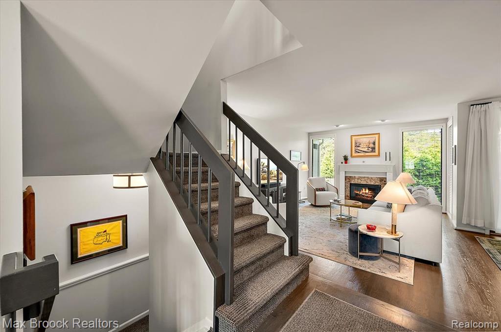 911 Tartan Trail, Bloomfield Hills, MI 48304 — Photo 10