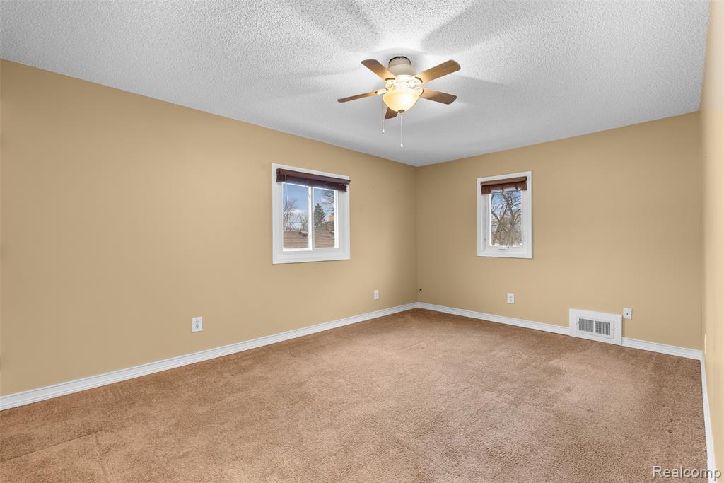 4205 Harding Street, Dearborn Heights, MI 48125 — Photo 23