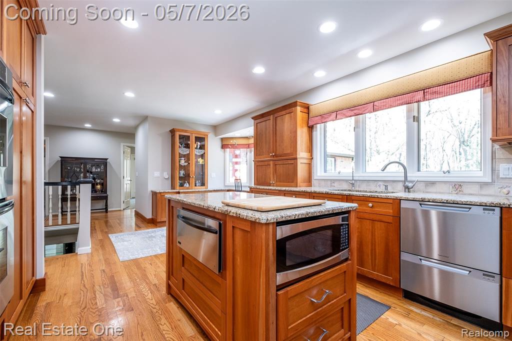 785 Old Milford Farms, Milford, MI 48381 — Photo 20