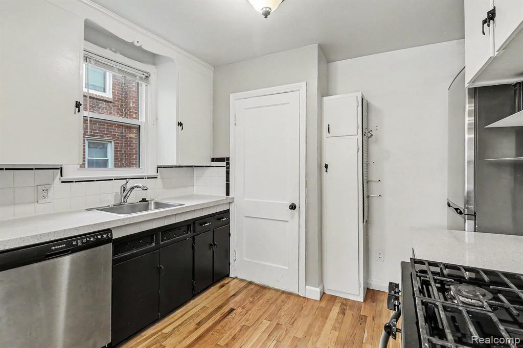 23045 Sherman Street, Oak Park, MI 48237 — Photo 10