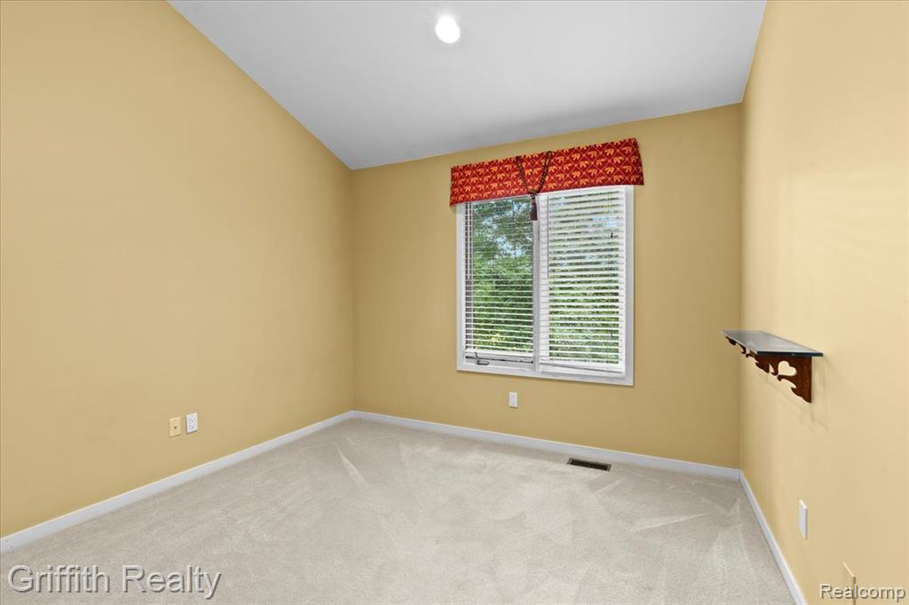 2018 Pine Hollow Trail, Brighton, MI 48114 — Photo 37