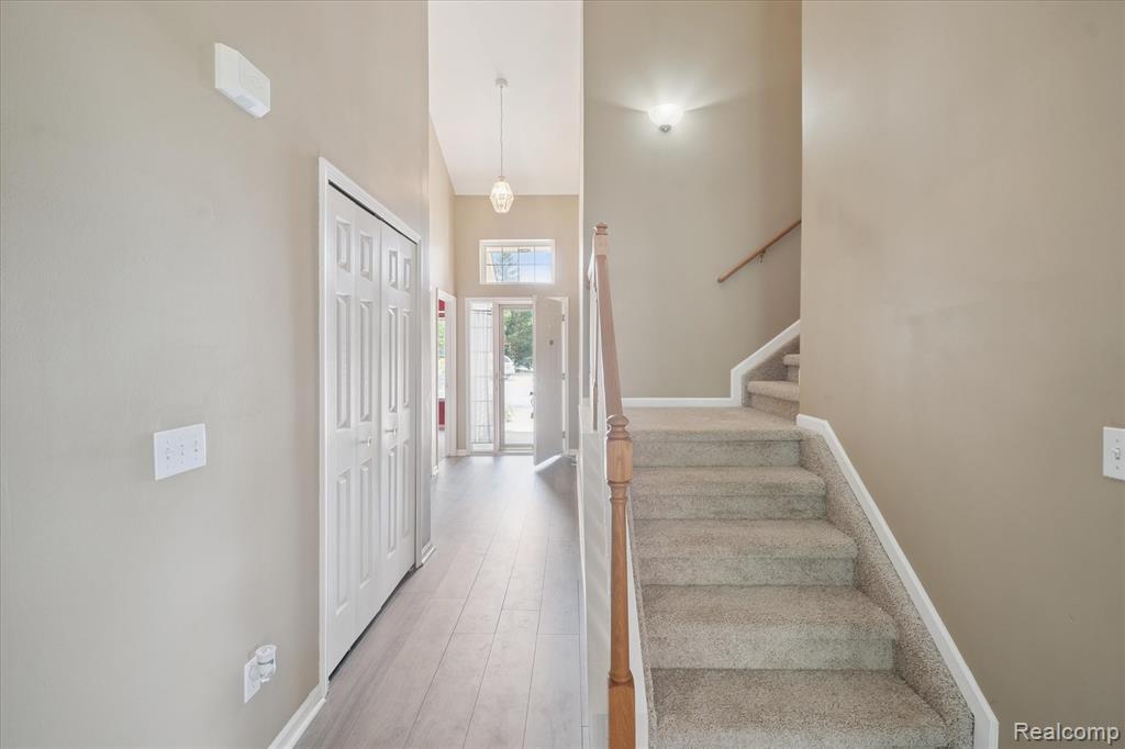 5449 Greenway Drive, Trenton, MI 48183 — Photo 6