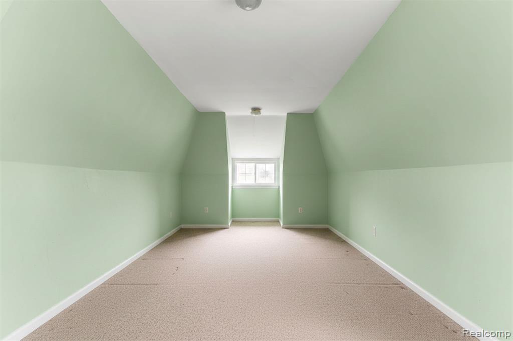 3001 Seminole Street, Detroit, MI 48214 — Photo 36