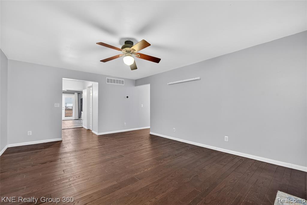 5357 Military Avenue, Brighton, MI 48116 — Photo 14