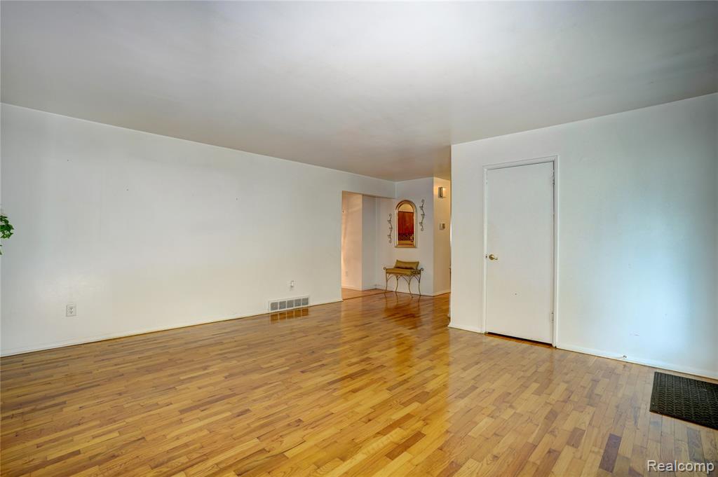 2971 Welland Drive, Saginaw, MI 48601 — Photo 19
