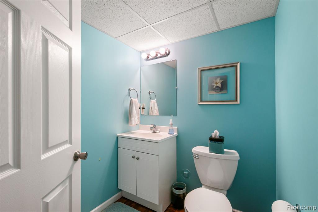 40312 Sugar Spring Drive, Sterling Heights, MI 48313 — Photo 32