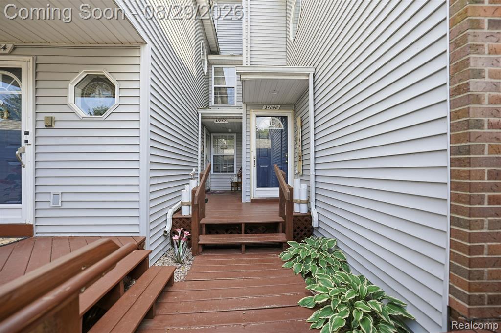 37848 Jefferson Avenue, Harrison Township, MI