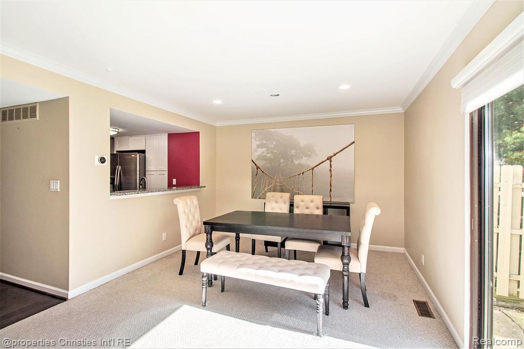 5762 DRAKE HOLLOW Drive W, West Bloomfield, MI — Photo 10