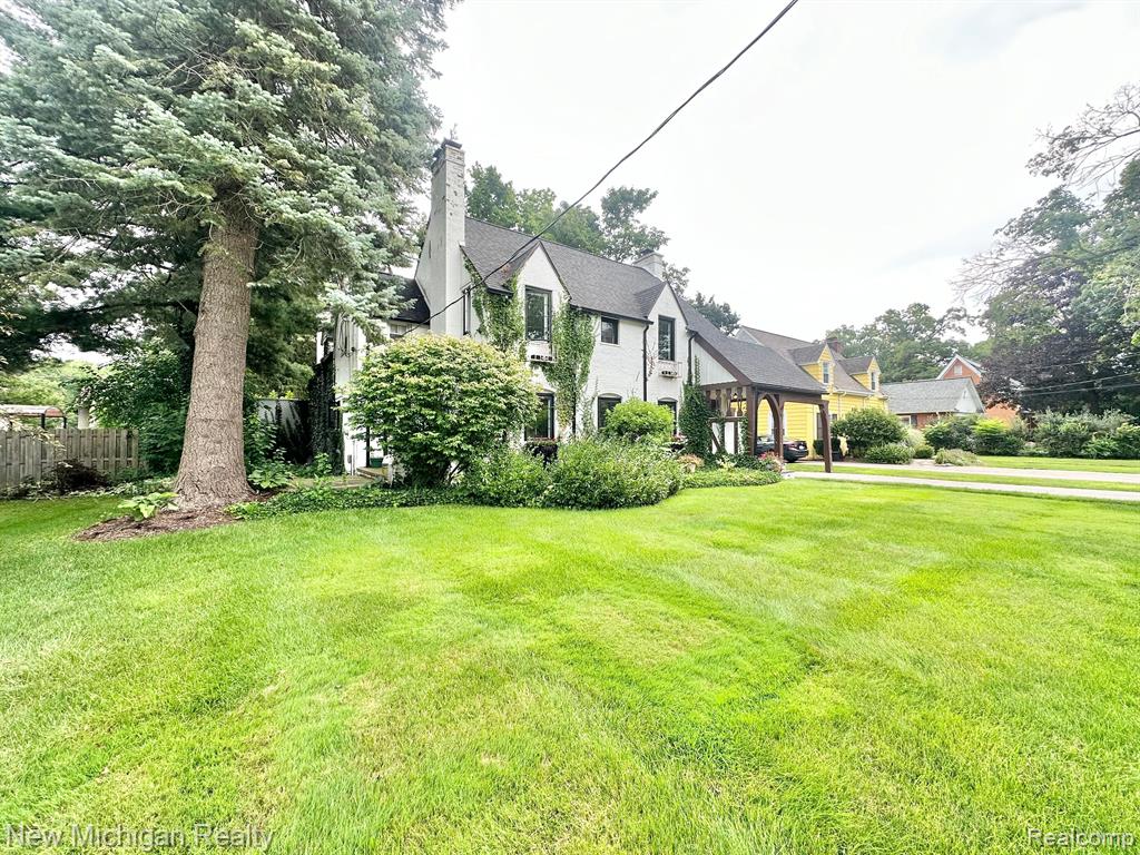622 CLARK Street, Owosso, MI 48867 — Photo 8
