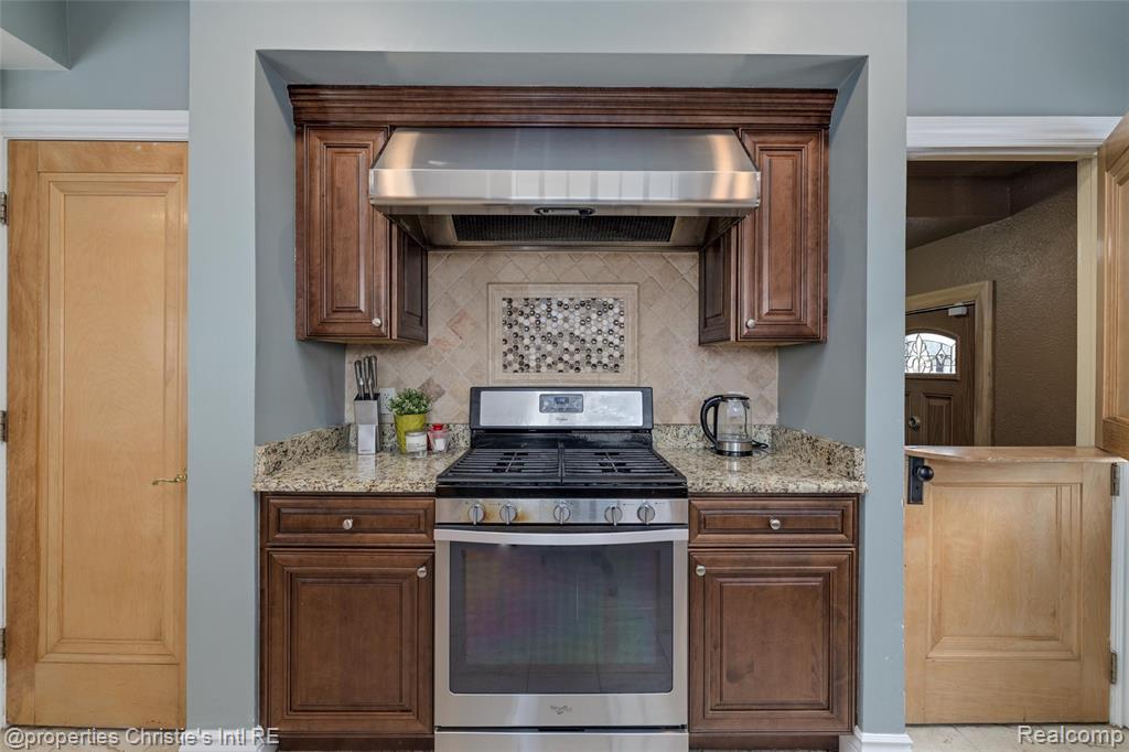 19435 Shrewsbury Road, Detroit, MI 48221 — Photo 25