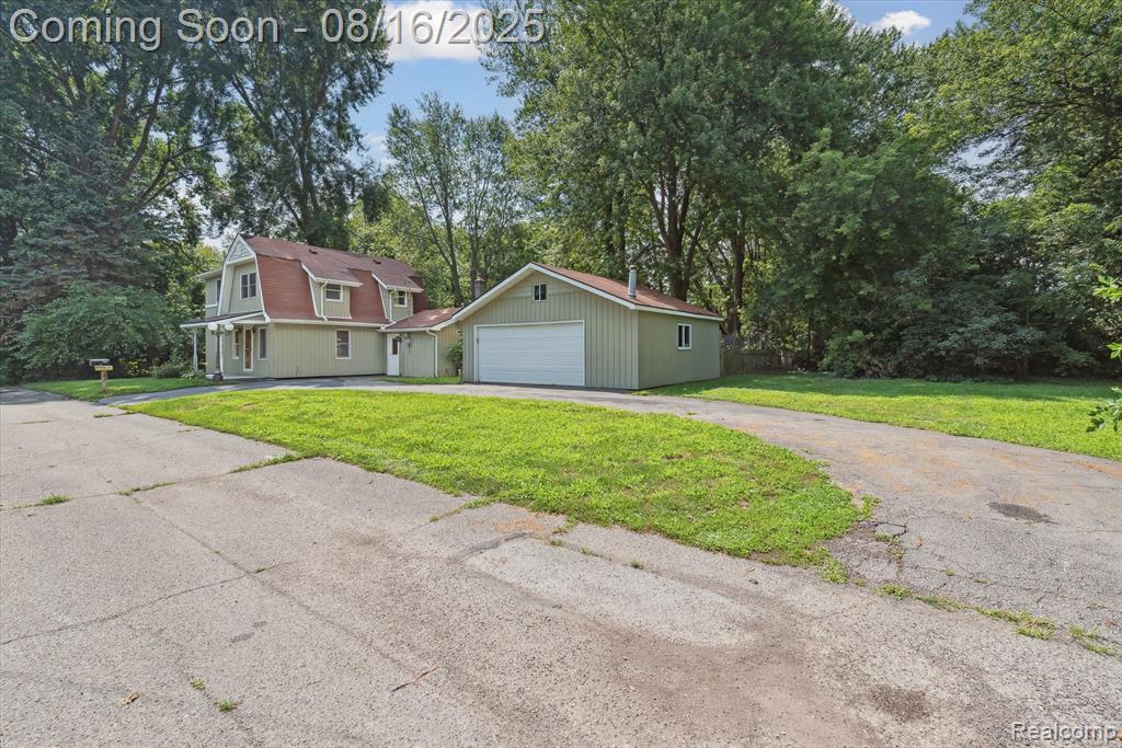 4539 N 5th Street, Luna Pier, MI 48157 — Photo 2