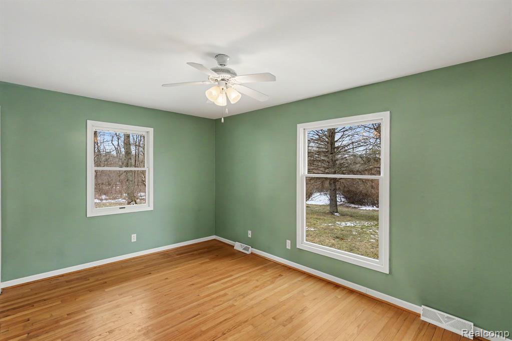 5051 Dutcher Road, Howell, MI 48843 — Photo 7