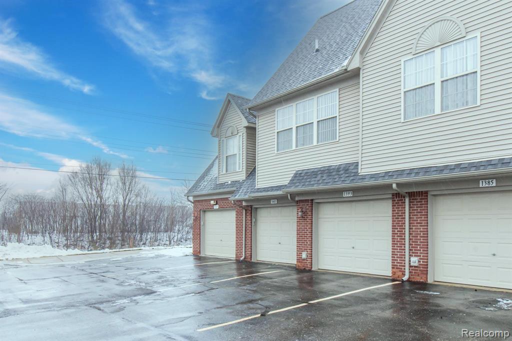 1401 ADDINGTON Lane, Ann Arbor, MI 48108 — Photo 3