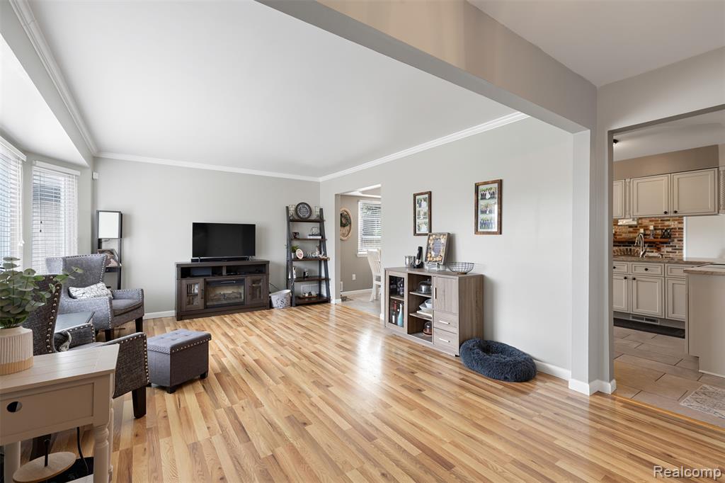 46537 Plum Grove Drive, Macomb, MI 48044 — Photo 6