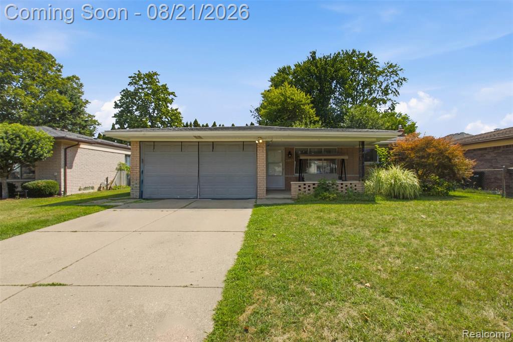 37596 Adrian Drive, Sterling Heights, MI 48310