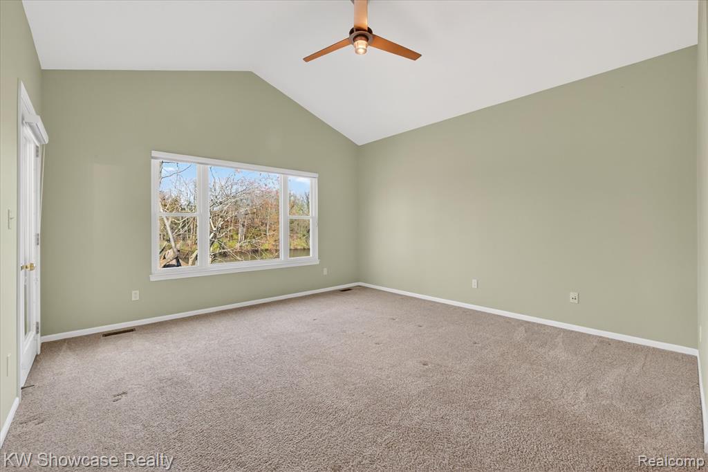 707 Pointe Court, Milford, MI 48381 — Photo 14