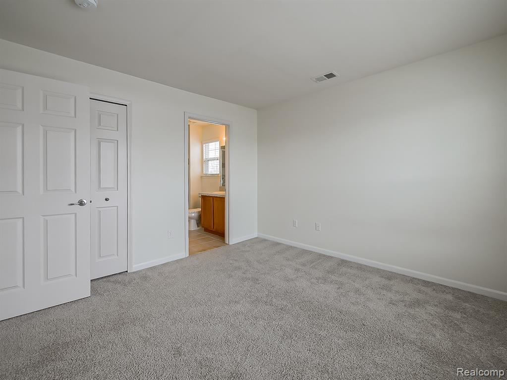 245 WRIGHT Street, Wixom, MI — Photo 21