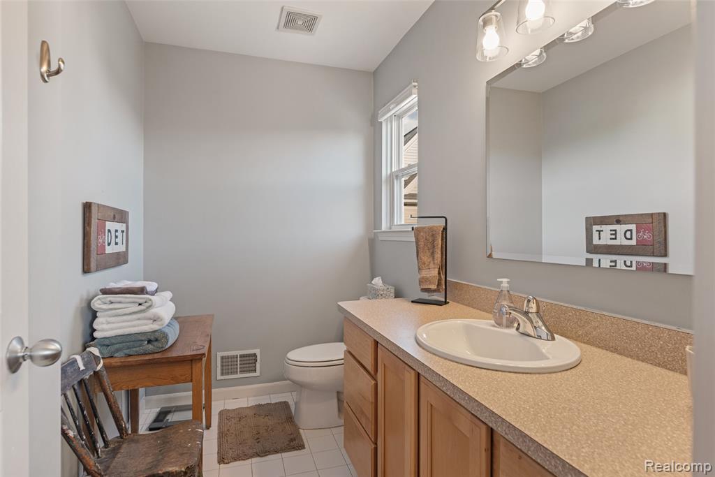 304 E Palmer Street, Detroit, MI 48202 — Photo 18