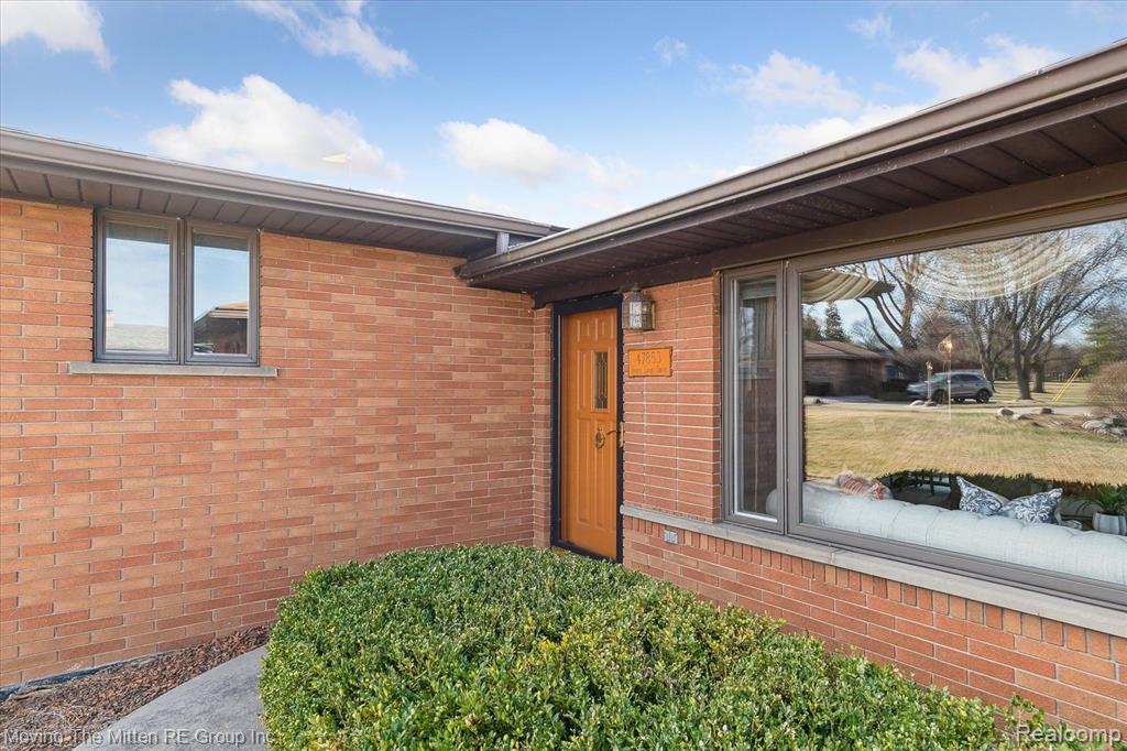 47853 N SHORE Drive, Van Buren, MI 48111 — Photo 5