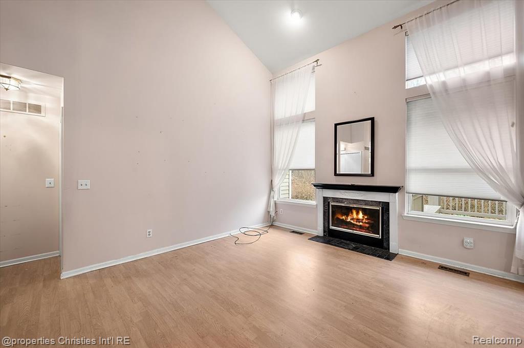 955 Rikki Ann, Wixom, MI 48393 — Photo 16
