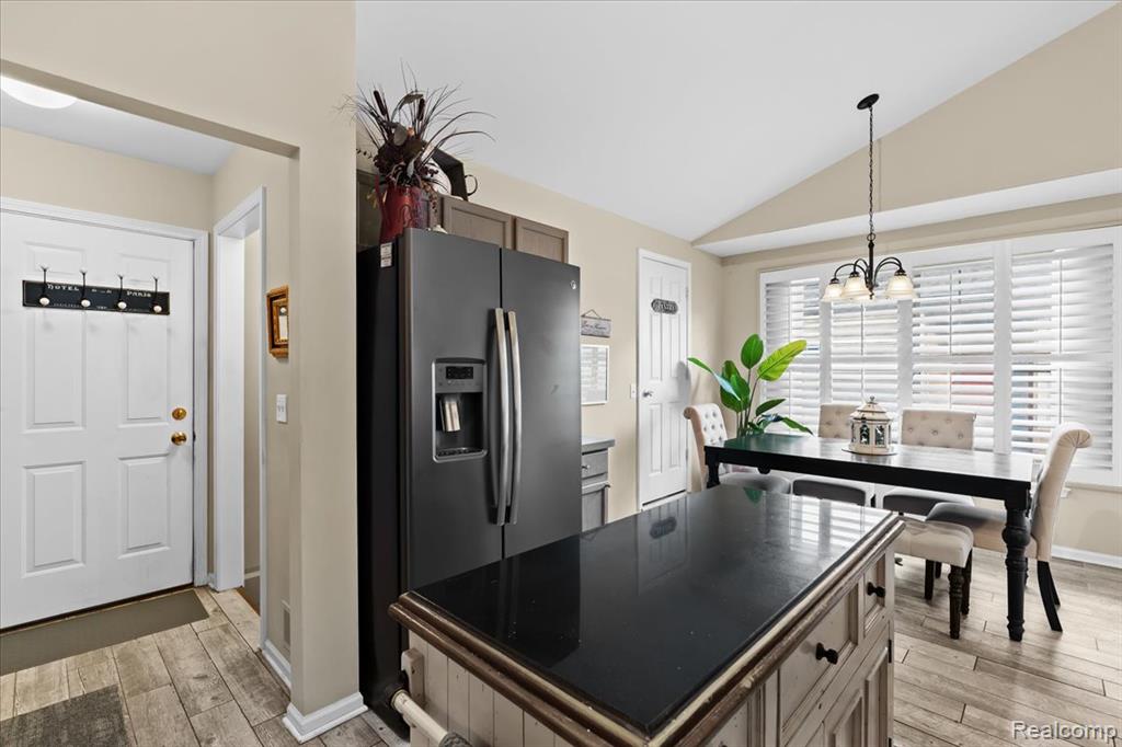 5352 Pine Needle Drive, Grand Blanc, MI 48439 — Photo 11